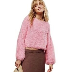NWOT Free People Pink Fuzzy Long Sleeve Sweater SOFT Sweater Size Small